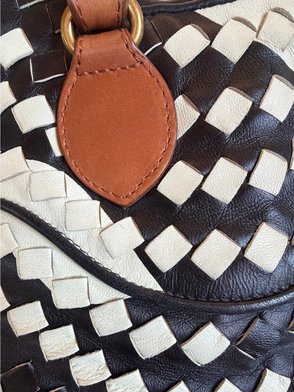 BOTTEGA VENETA Vintage Wavy Intrecciato Napa Leather Basket Tote. XL. Like New. - Picture 6 of 14